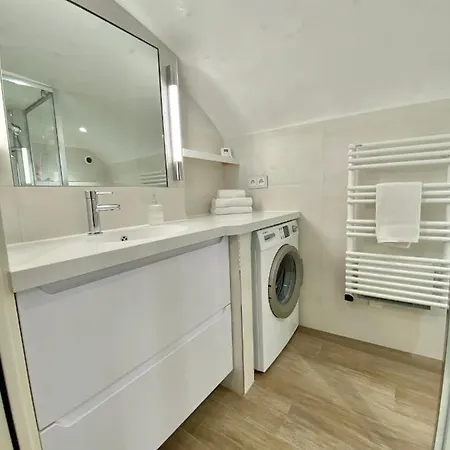 Longue 1 مينتون